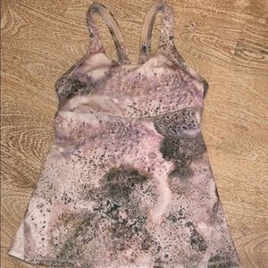 Lululemon tank top gray pink xs built in bra